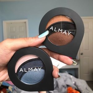 blue and brown almay eyeshadow